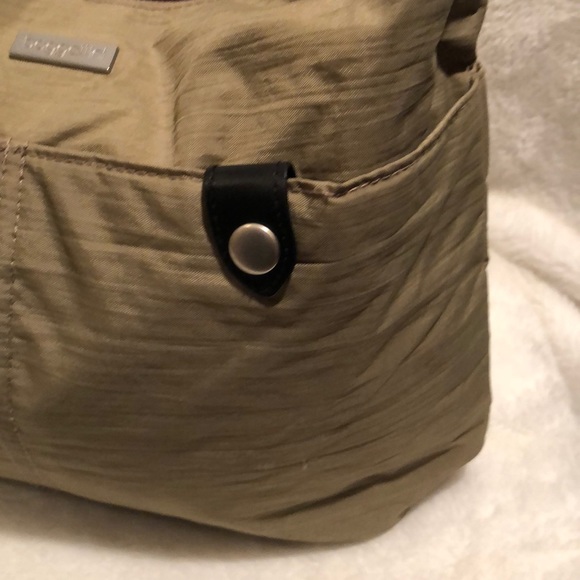 Baggallini Tote bag with pockets tan adjustable strap - Picture 3 of 9